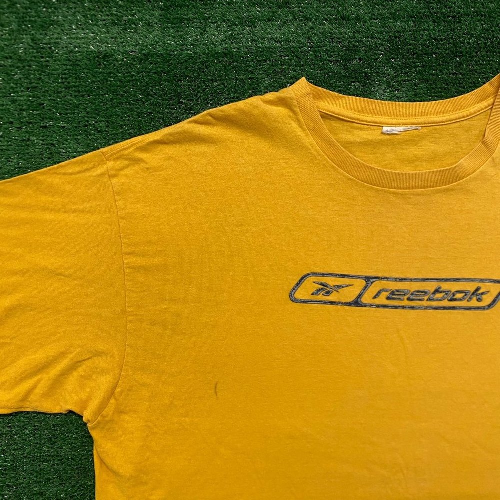 Vintage Y2K Reebok Spell Out Logo Essential Baggy Tee - Picture 2 of 5